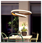 LYS Spiralformet LED pendellampe – gullring i loop