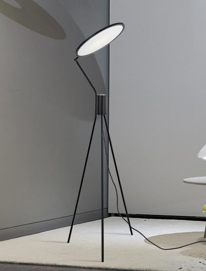 Trebent uplight-gulvlampe i sort – Lysverden