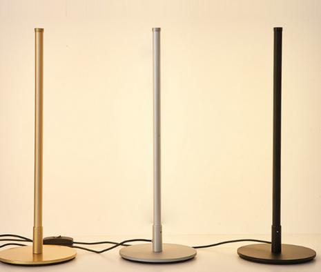 Minimal LED-gulvlampe – slank stav – Lysverden
