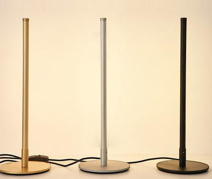 Minimal LED-gulvlampe – slank stav – Lysverden