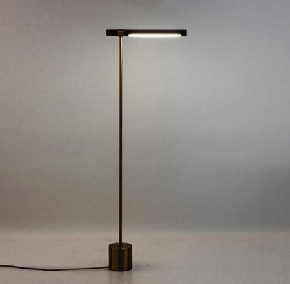 LYS Lampe i tre og messing – LED