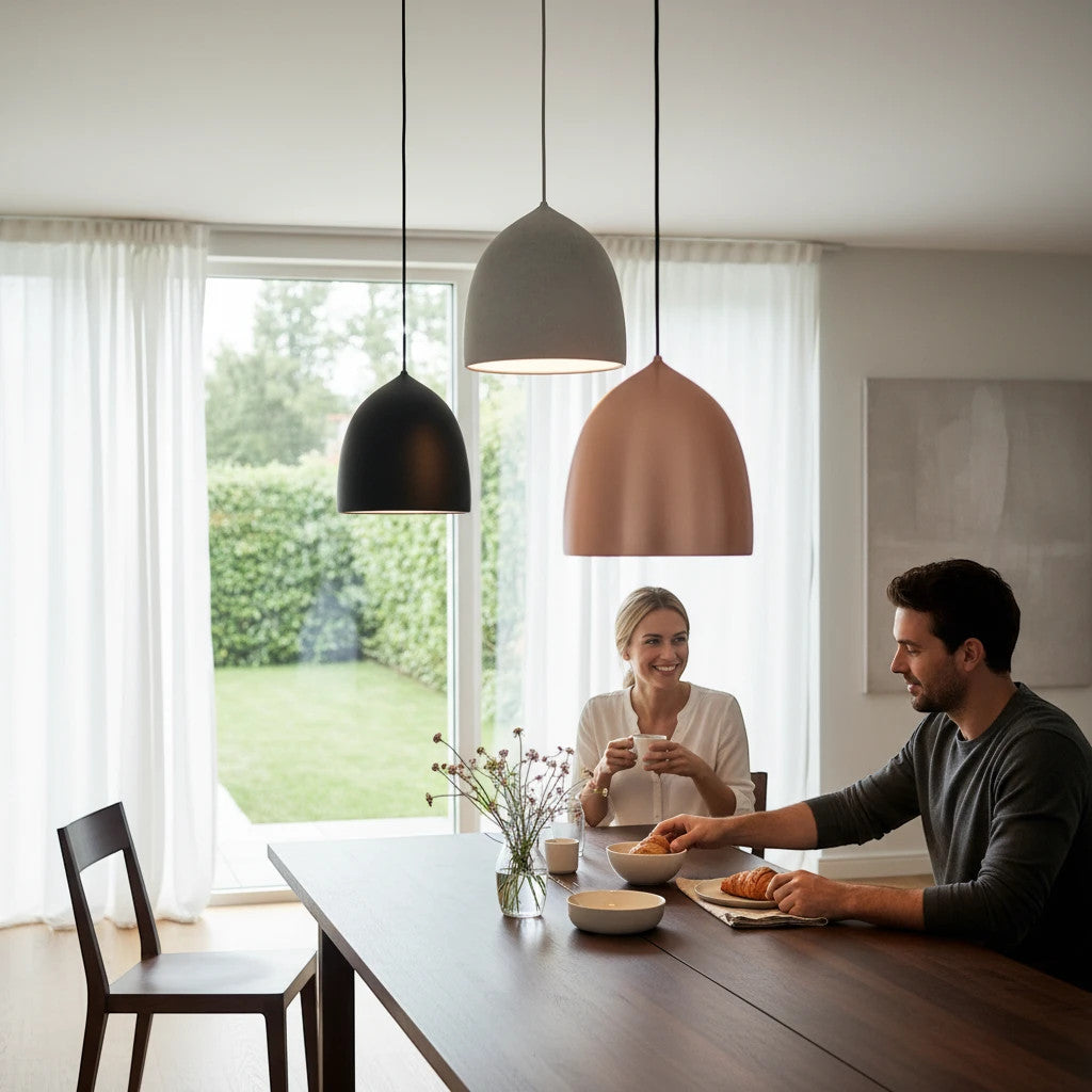 Klokkeformet metallpendel – skandinavisk