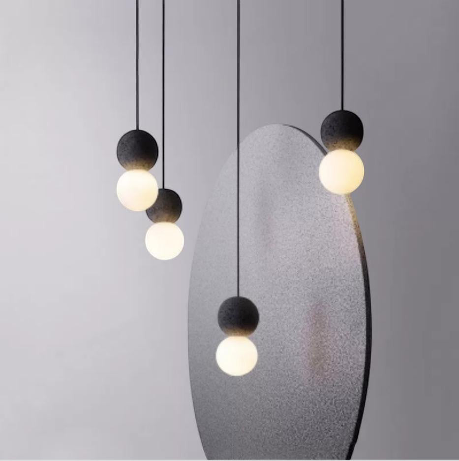 LYS Betongpendel – liten kulelampe på snor