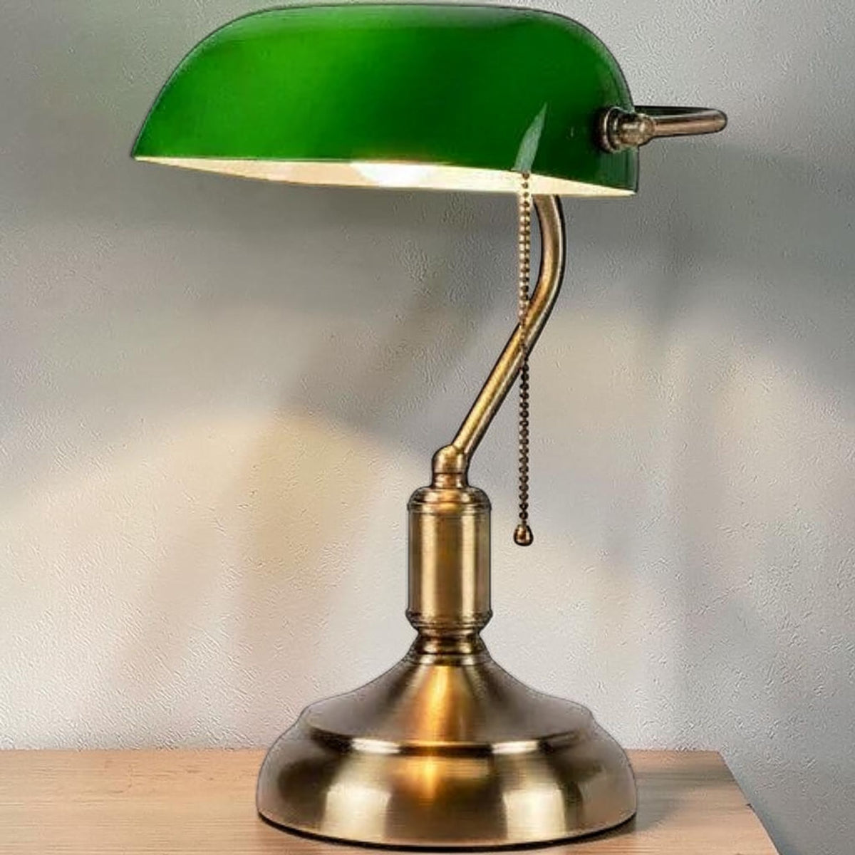 Klassisk Bankerlampe med grønt glass – interiørbilde