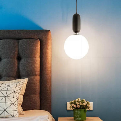 Pendellampe GLOBE i opalglass