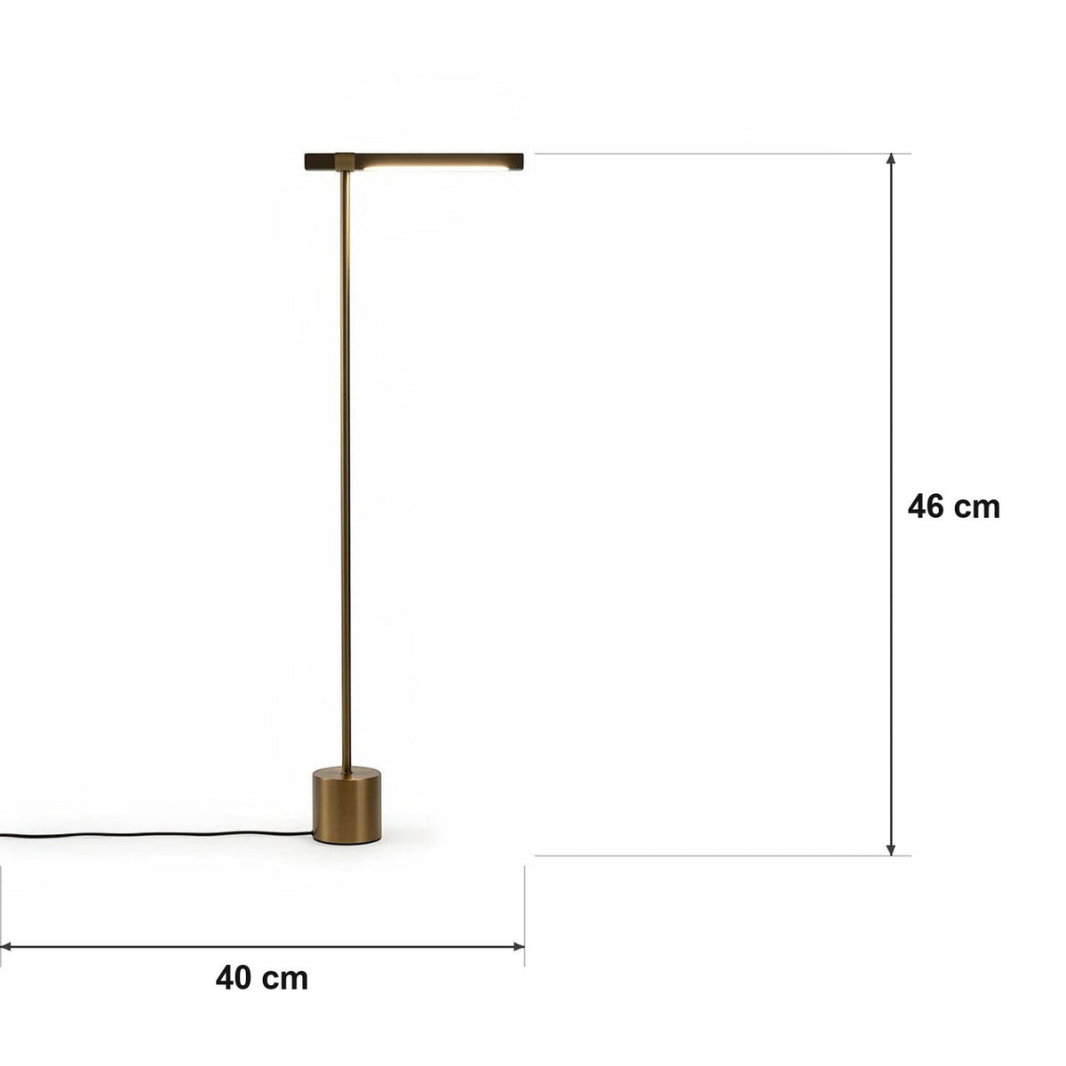 Lampe i tre og messing – LED – målskisse Ø 40 cm × H 46 cm