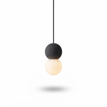 Betongpendel – liten kulelampe på snor – Sandsort