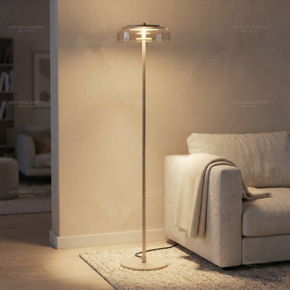 Glassdisk-lampe i gull – tent i stue