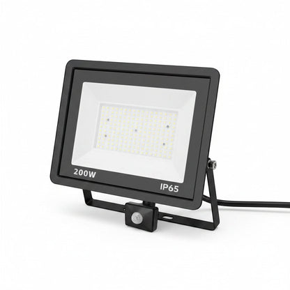Lysverden 100W LED floodlight with PIR sensor, 4000K neutral white light, IP65 rated for outdoor use.