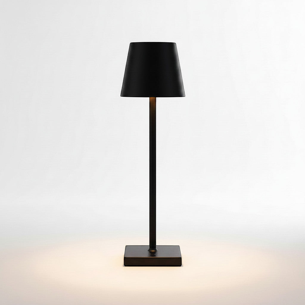Lysverden black cordless restaurant lamp with Italian profile, touch control, dimming, and 3000K warm light.