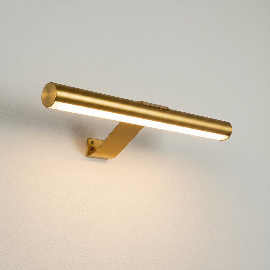 Lysverden modern brass picture light with tube design, 300 lumens, 3 color temperatures, USB-C, 4400 mAh battery.