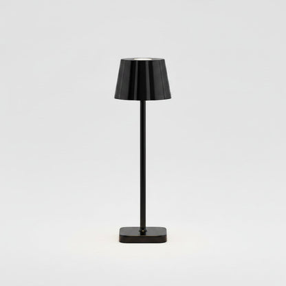 Lysverden larger cordless square restaurant lamp in gold aluminum with touch dimming and 3000K warm light.
