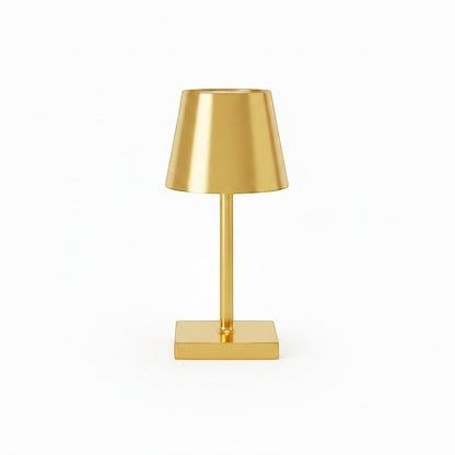 Lysverden compact Italian restaurant lamp in gold aluminum with touch dimming and 3000K warm light.