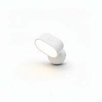 Lysverden white oval LED wall spot with 360° rotation, RGB colors, and remote control. Dimmable with 3 color temperatures.