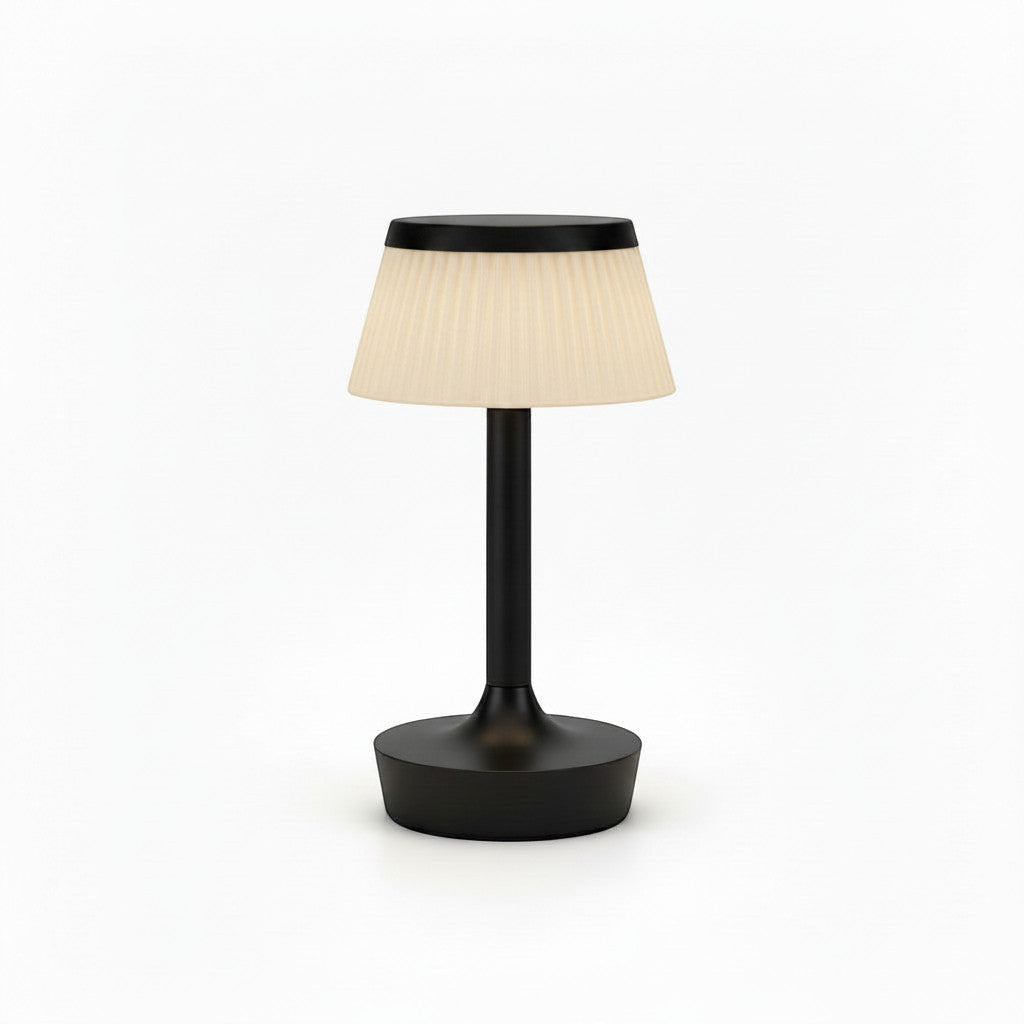 Lysverden klassisk bordlampe med plissert kremfarget skjerm og sort fot, touch-styring, dimbar, 2000 mAh batteri.