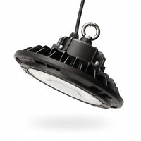 Lysverden black UFO-style LED stadium light with Philips driver, 170 lm/W, IP65 rated, suitable for sports fields and industrial use.