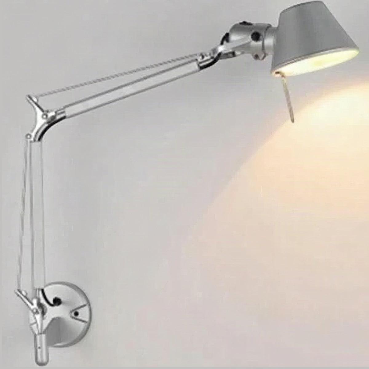 Justerbar svingarm vegglampe lese- og arbeidslampe