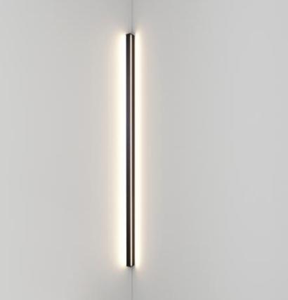 LYS Lineær LED vegglampe – lyslinje i sort