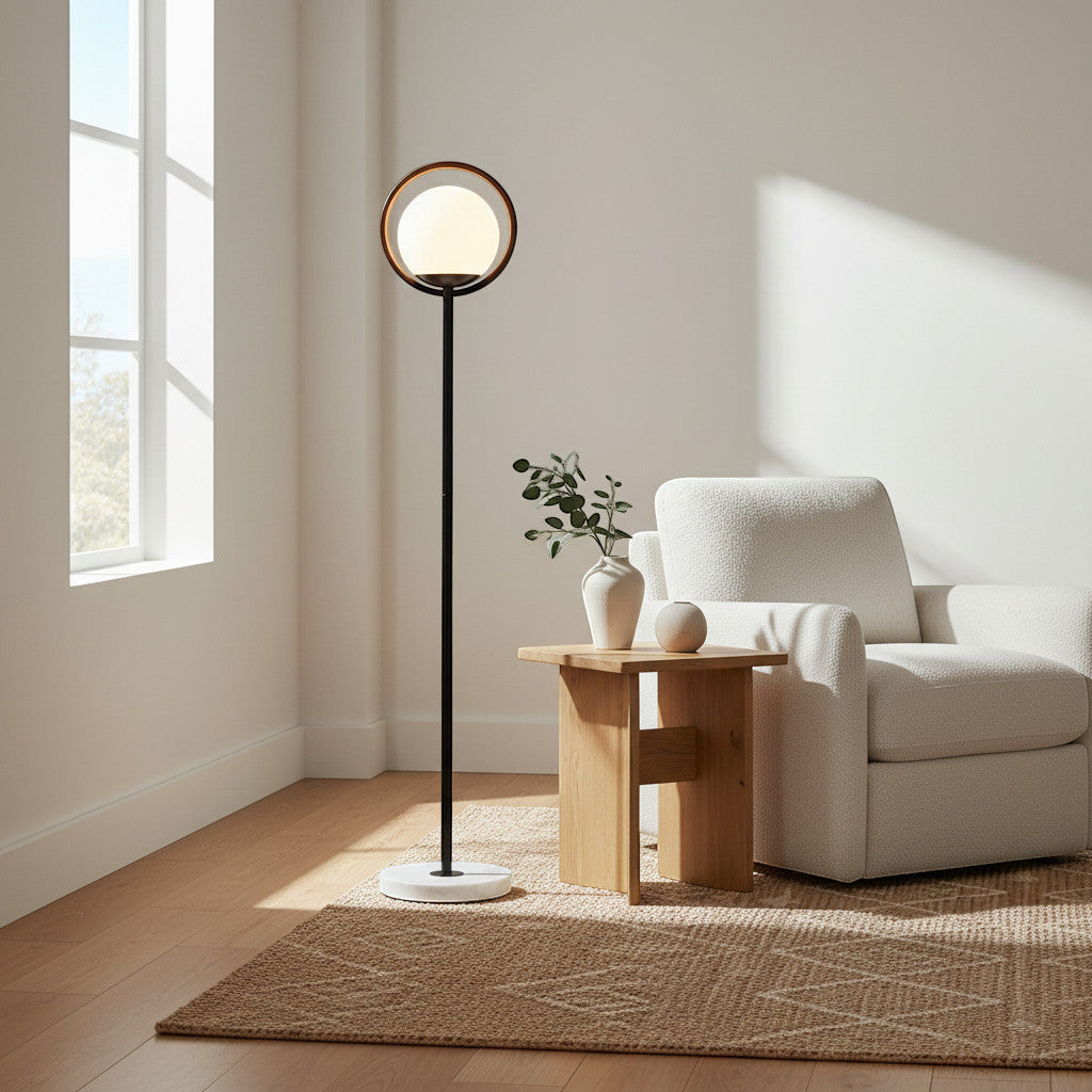 Gulvlampe i et skandinavisk hjem
