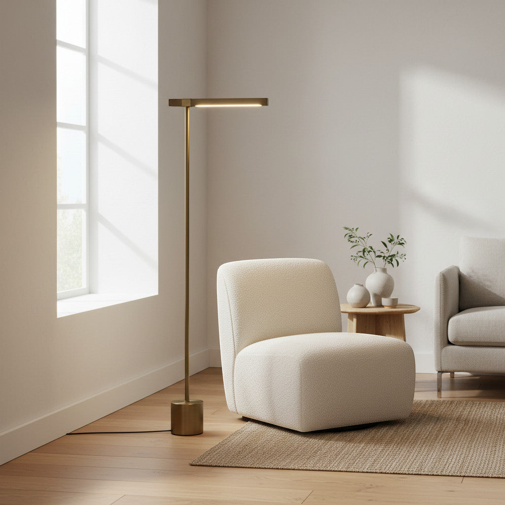 Gulvlampe i et skandinavisk hjem