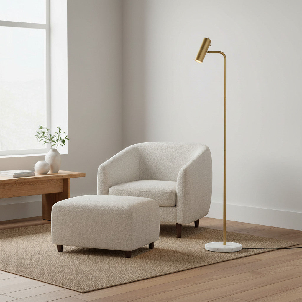 Gulvlampe i et skandinavisk hjem