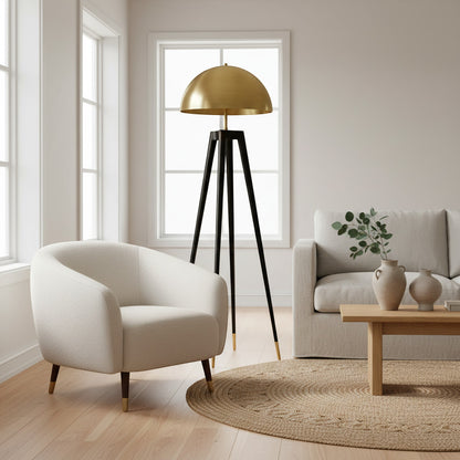 Gulvlampe i et skandinavisk hjem